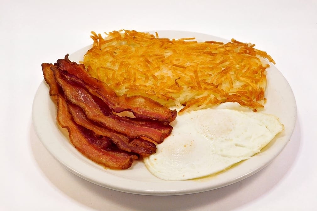 4 Bacon Strips + 2 Eggs.